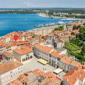 Awesome In With Wifi , Pula Croatia